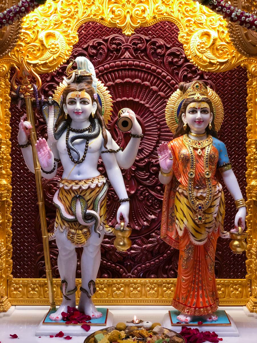 Bhagwan Shri Shankar and Shri Parvatiji